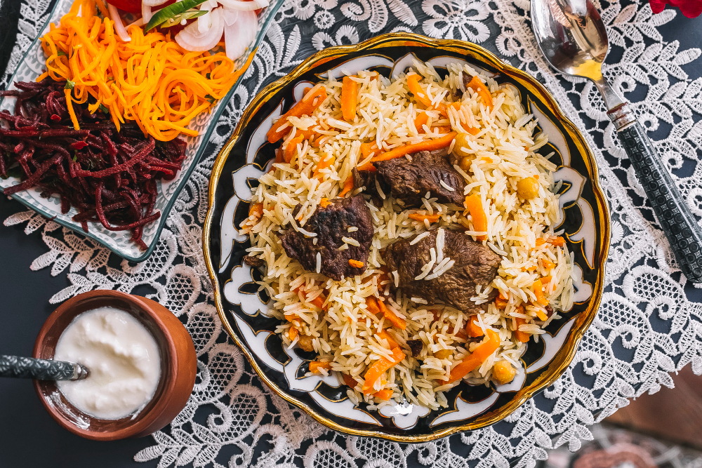 دليل السفر لأفضل المطاعم في السعودية: تجربة مذاقات متنوعة